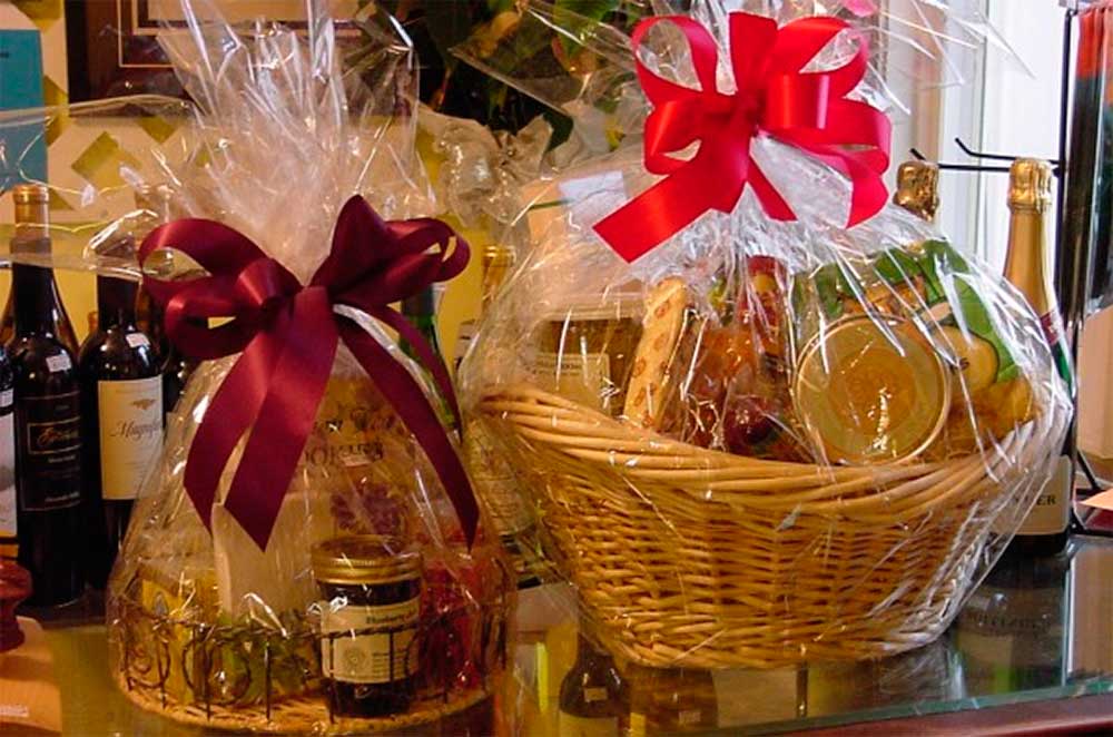 LES EMPRESES I ELS AUTÒNOMS PODEN DEDUIR LES CISTELLES I REGALS DE NADAL?